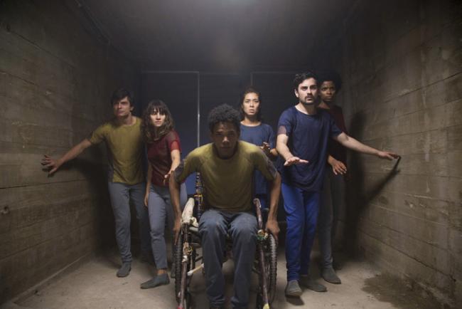 Szenenbild aus 3% - Netflix Original-Serie 3% Darsteller
