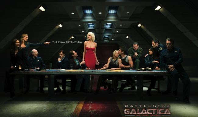 Das letzte Abendmahl - Promotionbild zum Reboot von Battlestar Galactica 