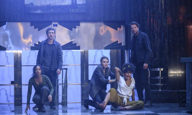 Zoey Davis (Taylor Russell), Ben Miller (Logan Miller), Rachel (Holland Roden), Brianna (Indya Moore) und Nathan (Thomas Cocquerel) in Sony Pictures’ ESCAPE ROOM 2: NO WAY OUT