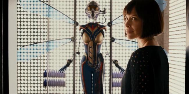 Evangeline Lilly Ant-Man Hope-Wasp-Suit
