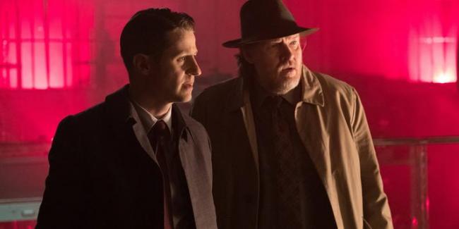 Szenenfoto Gotham 3.18: Heroes Rise: Light the Wick