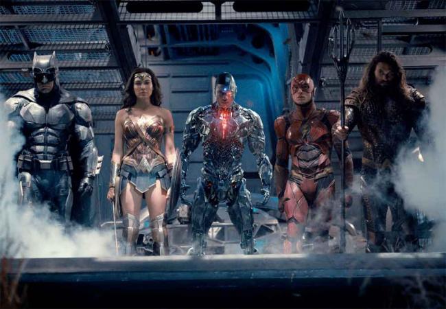 Justice League: Batman, Wonder Woman, Cyborg, Flash & Aquaman