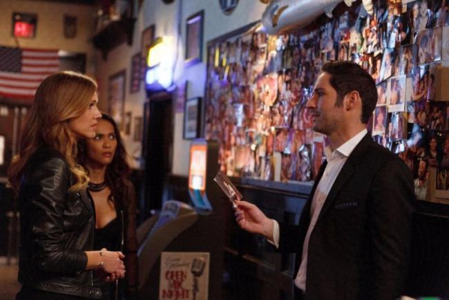 Lucifer, Charlotte und Maze in "Love Handles" Lucifer, Charlotte und Maze in "Love Handles"