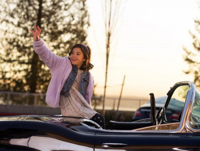 Trixie in Deceptive Little Parasite in Staffel 2 von Lucifer