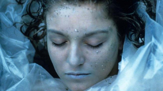 Laura Palmer ... wrapped in plastic