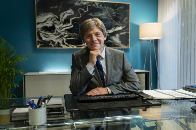 Simon Pegg in Truth Seekers Simon Pegg in Truth Seekers