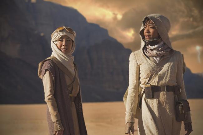 Michelle Yeoh und Sonequa Martin-Green in Star Trek: Discovery