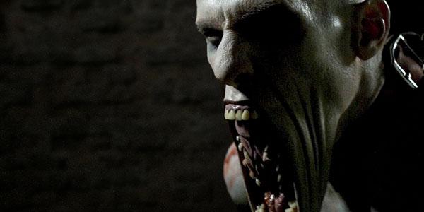 Vampir setzt zum Angriff an The Strain Vampir setzt zum Angriff an The Strain