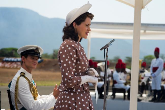 Matt Smith als Prince Philip und Claire Foy als Queen Elizabeth II in der Netflix-Serie The Crown