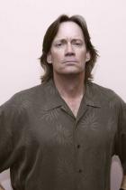 Supergirl: Kevin Sorbo mit wiederkehrender Rolle in Staffel 2