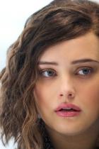 Cursed: Katherine Langford übernimmt die Hauptrolle in der Artus-Serie