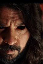 Studio 666: Foo Fighters kündigen Horrorkomödie mit erstem Trailer an