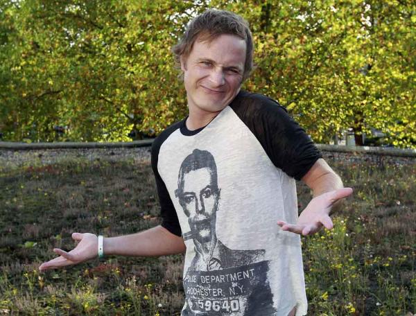 David Anders: Warum spielst du eigentlich so oft Schurken? David Anders: Warum spielst du eigentlich so oft Schurken?