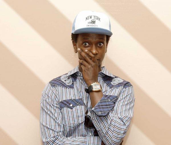 Edi Gathegi: Crank war dein erster großer Kinofilm. Wie war das, als du dich das erste Mal auf der großen Leinwand gesehen hast? Edi Gathegi: Crank war dein erster großer Kinofilm. Wie war das, als du dich das erste Mal auf der großen Leinwand gesehen hast?