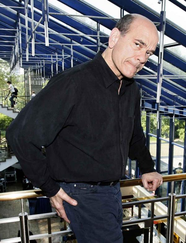 Robert Picardo: Welcher ist dein vorteilhaftester Körperteil? Robert Picardo: Welcher ist dein vorteilhaftester Körperteil?