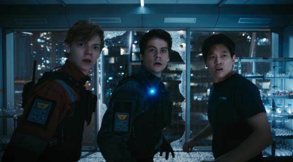 Dylan O'Brian (Thomas), Thomas Brodie-Sangster (Newt) und Ki Hong Lee (Minho) in Maze Runner