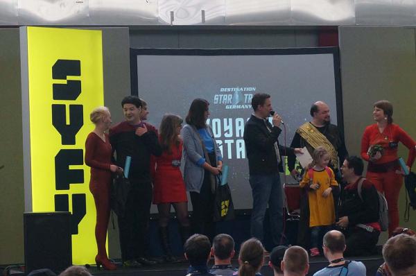 Kostümwettbewerb auf der Voyager-Bühne Kostümwettbewerb auf der Voyager-Bühne