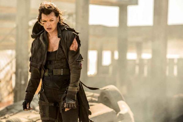 Milla Jovovich in Resident Evil - The Final Chapter