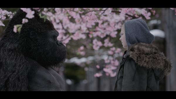 Amiah Miller als Nova in Planet der Affen: Survival