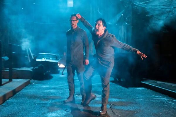 Szenenfoto Gotham 3.19: Heroes Rise: All will be judged