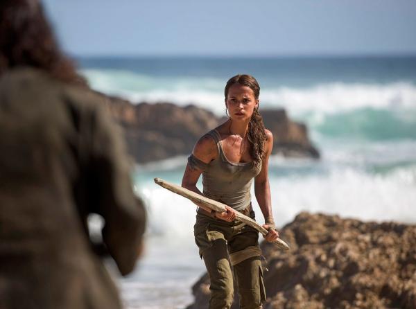 Szenenbild Alicia Vikander als Lara Croft im Tomb Raider Reboot