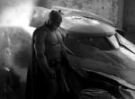 Batman v Superman: Detaillierter Blick auf Batman und den Batwing