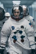 Kritik zu Aufbruch zum Mond: Unterkühltes und verwackeltes Astronautendrama