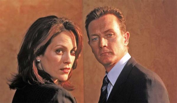 Agent Monica Reyes und Agent John Doggett in Akte X